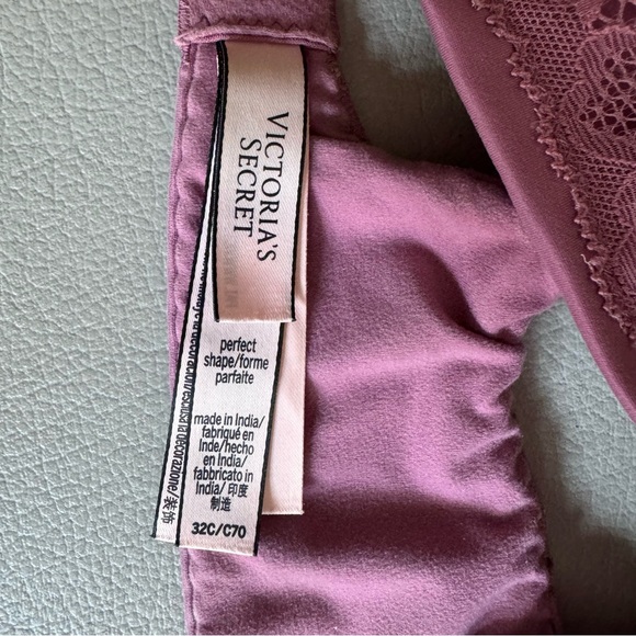 Victoria’s Secret Push-Up Bra | Size 32 C - Picture 3 of 4